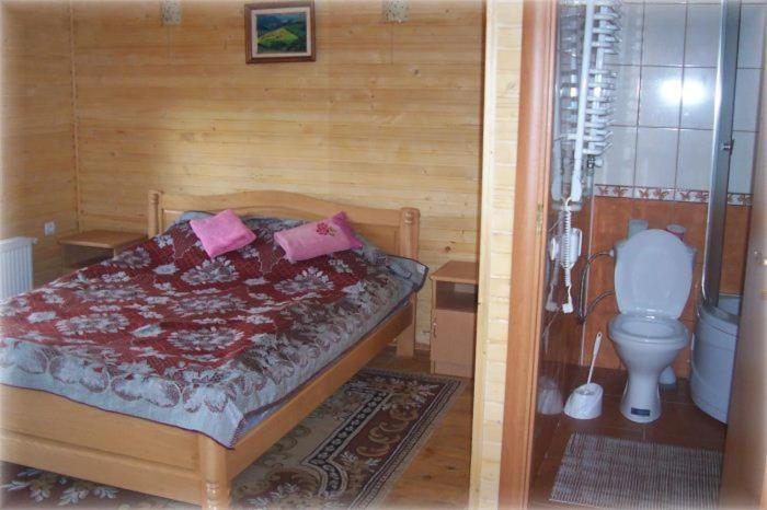 Boykivskiy Dvir Hotel Yasenitsa Zamkova Bilik gambar
